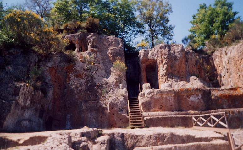 Sovana - das Grab Ildebranda