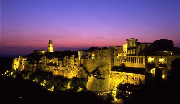 Pitigliano nachts